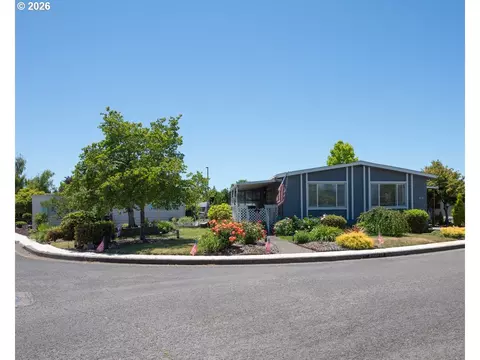 1199 N Terry St, Eugene, OR 97402