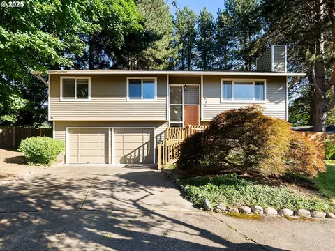 1525 SE Hale Ct, Gresham, OR 97080