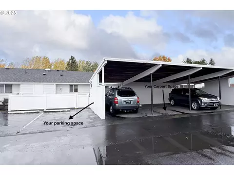 Exterior - 579 NE Fleming Ave #C-41, Gresham, OR 97030 photo 5 of 10
