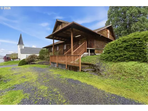 405 E 2nd St, Rainier, OR 97048 photo 1