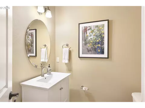Bath - 4616 SE Honors Pl, Gresham, OR 97080 photo 1 of 4