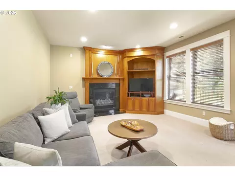 Living - 4616 SE Honors Pl, Gresham, OR 97080 photo 2 of 4