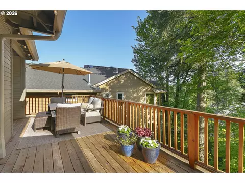 Exterior - 4616 SE Honors Pl, Gresham, OR 97080 photo 3 of 4