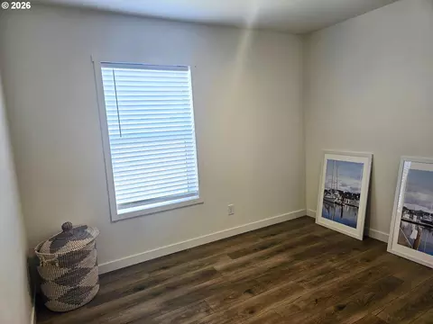 5286 Maple St, Florence, OR 97439 photo 13