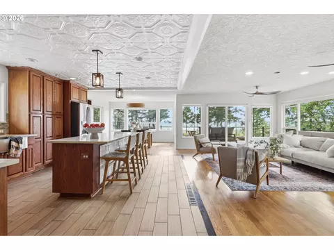 Kitchen - 4011 SE Crown Rd, Camas, WA 98607 photo 1 of 6