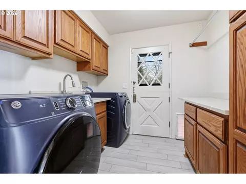 Other - 4011 SE Crown Rd, Camas, WA 98607 photo 3 of 8