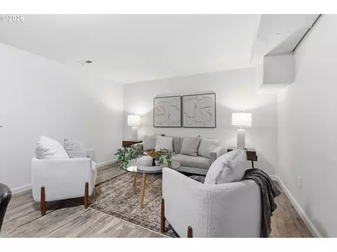 Living - 4011 SE Crown Rd, Camas, WA 98607 photo 5 of 5