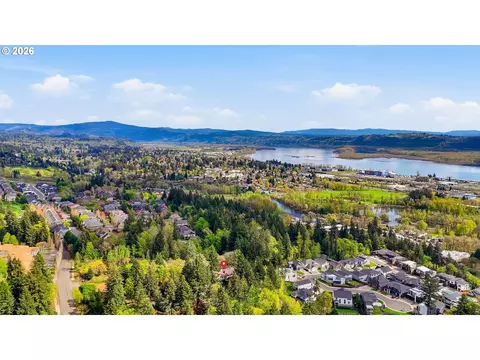 View/Area - 4011 SE Crown Rd, Camas, WA 98607 photo 2 of 2