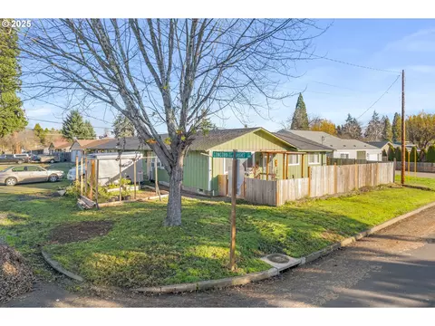 3577 Concord St, Eugene, OR 97402 photo 1