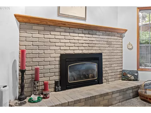 Other - 1415 Gilham Rd, Eugene, OR 97401 photo 2 of 8
