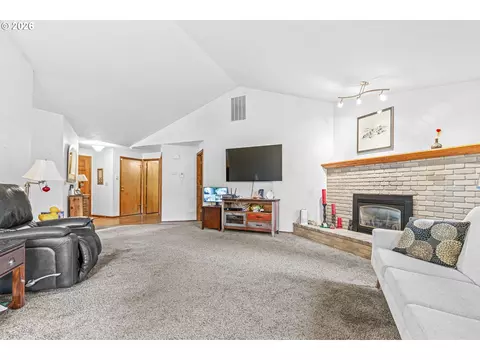 Other - 1415 Gilham Rd, Eugene, OR 97401 photo 3 of 8