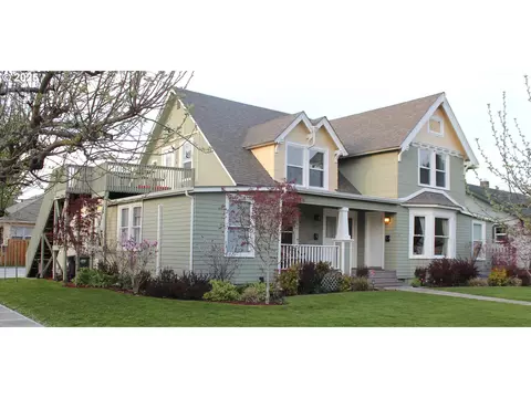 511 NE Lincoln St, Hillsboro, OR 97124