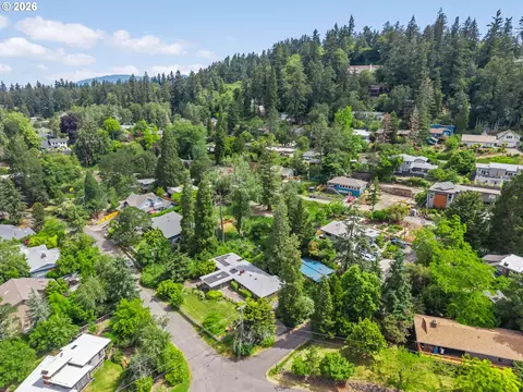 View/Area - 2795 Central Blvd, Eugene, OR 97403 photo 3 of 3