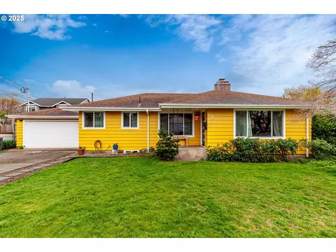 8310 NEugene St, Portland, OR 97220