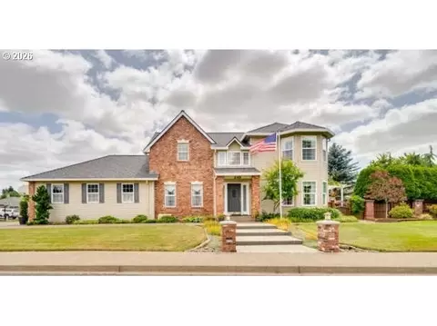 2145 NW Chrystal Dr, Mcminnville, OR 97128