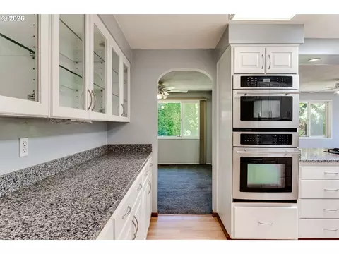 Kitchen - 4742 Thunderbird St, Eugene, OR 97404 photo 1 of 4