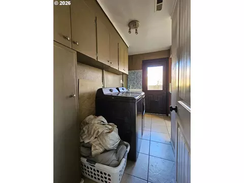 Other - 711 SE 8th St, Pendleton, OR 97801 photo 5 of 6