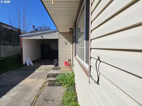 Other - 711 SE 8th St, Pendleton, OR 97801 photo 3 of 6