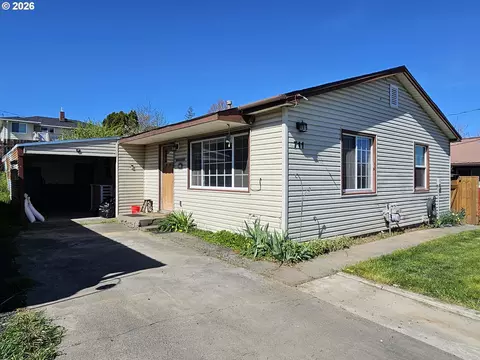 Exterior - 711 SE 8th St, Pendleton, OR 97801 photo 5 of 11