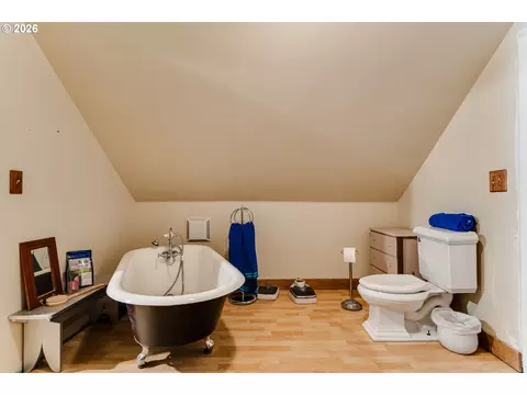Bath - 220 E Main St, Lowell, OR 97452 photo 3 of 4