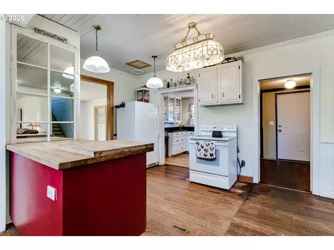 Kitchen - 220 E Main St, Lowell, OR 97452 photo 2 of 4