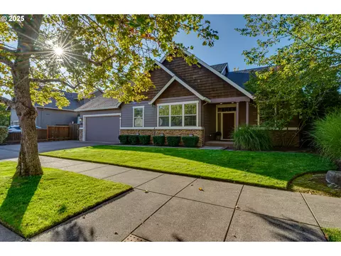 2647 Crowther Dr, Eugene, OR 97404