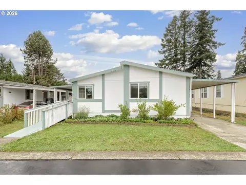 12450 SW Fischer Rd #103, Portland, OR 97224