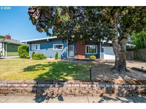 543 S 18th St, Philomath, OR 97370