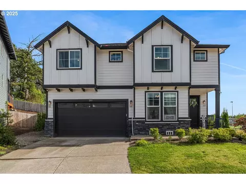 212 W Taylor Ct, Newberg, OR 97132