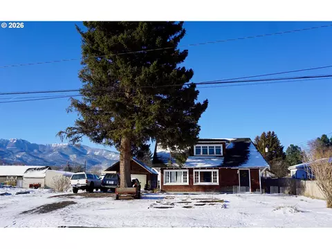 608 SW 2nd St, Enterprise, OR 97828