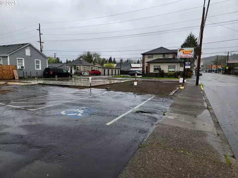 518 S Bridge St, Sheridan, OR 97378