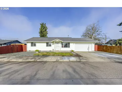 1560 Harvey Rd, Cottage Grove, OR 97424