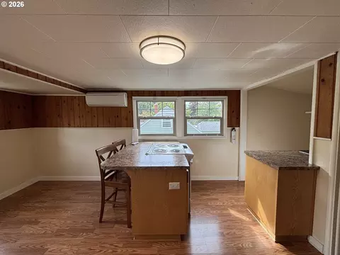 Kitchen - 2490 Emerald St, Eugene, OR 97403 photo 5 of 6