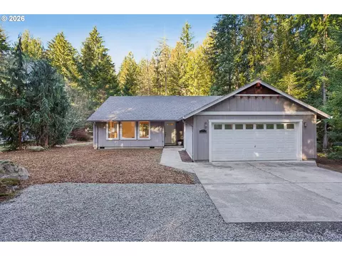 66735 E Oregon St, Welches, OR 97067
