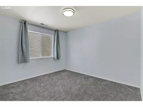 Bedroom - 4326 NW 12th Loop, Camas, WA 98607 photo 3 of 3