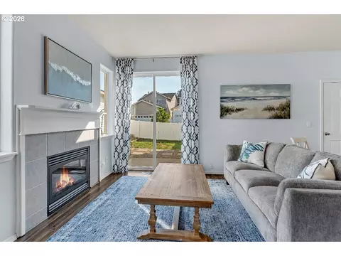 Living - 4326 NW 12th Loop, Camas, WA 98607 photo 2 of 2