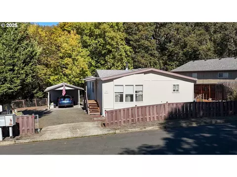 278 NE Kirby Ave, Roseburg, OR 97470