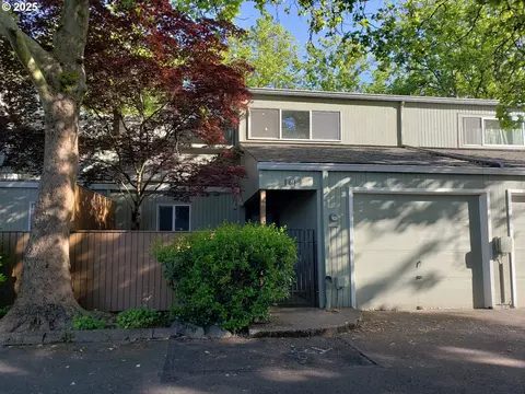 1619 NW Rolling Hill Dr, Beaverton, OR 97006