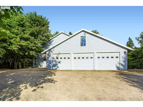 23535 SW Newland Rd, Wilsonville, OR 97070