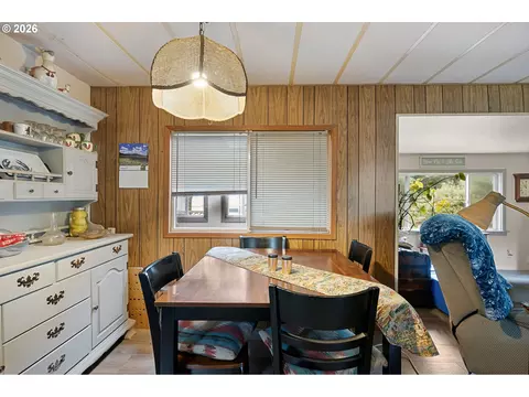 4826 Rhododendron Loop, Florence, OR 97439 photo 13