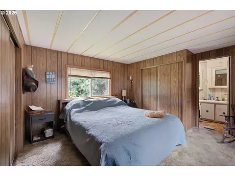 4826 Rhododendron Loop, Florence, OR 97439 photo 24