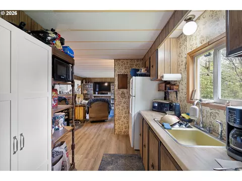 4826 Rhododendron Loop, Florence, OR 97439 photo 10