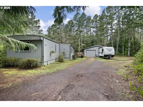 4826 Rhododendron Loop, Florence, OR 97439 photo 33