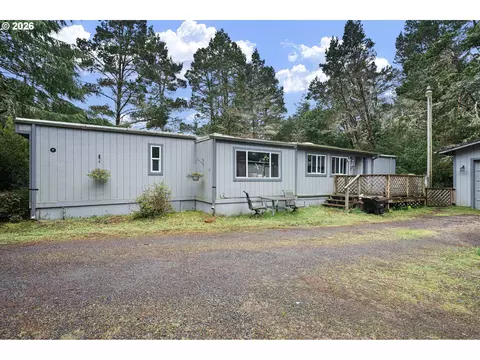4826 Rhododendron Loop, Florence, OR 97439 photo 30