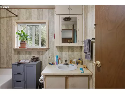 4826 Rhododendron Loop, Florence, OR 97439 photo 26