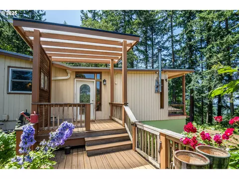 32468 Dillard Rd, Eugene, OR 97405