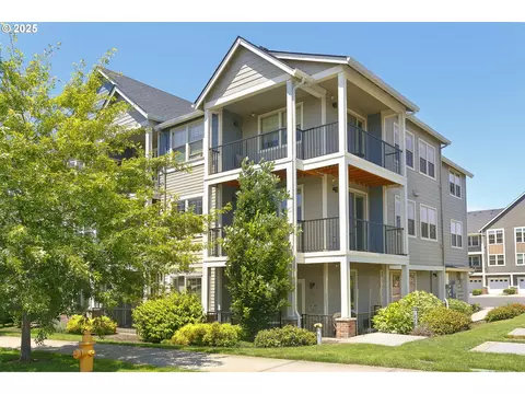 16449 NW Chadwick Way #201, Portland, OR 97229