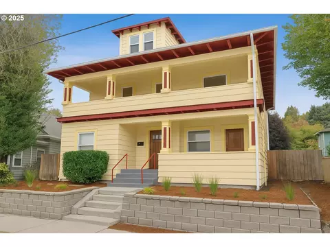 2002 NE 8th Ave, Portland, OR 97212
