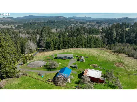 37776 Harrison Ln, Astoria, OR 97103