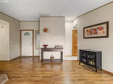 1618 SW 3rd Dr, Gresham, OR 97080 photo 5